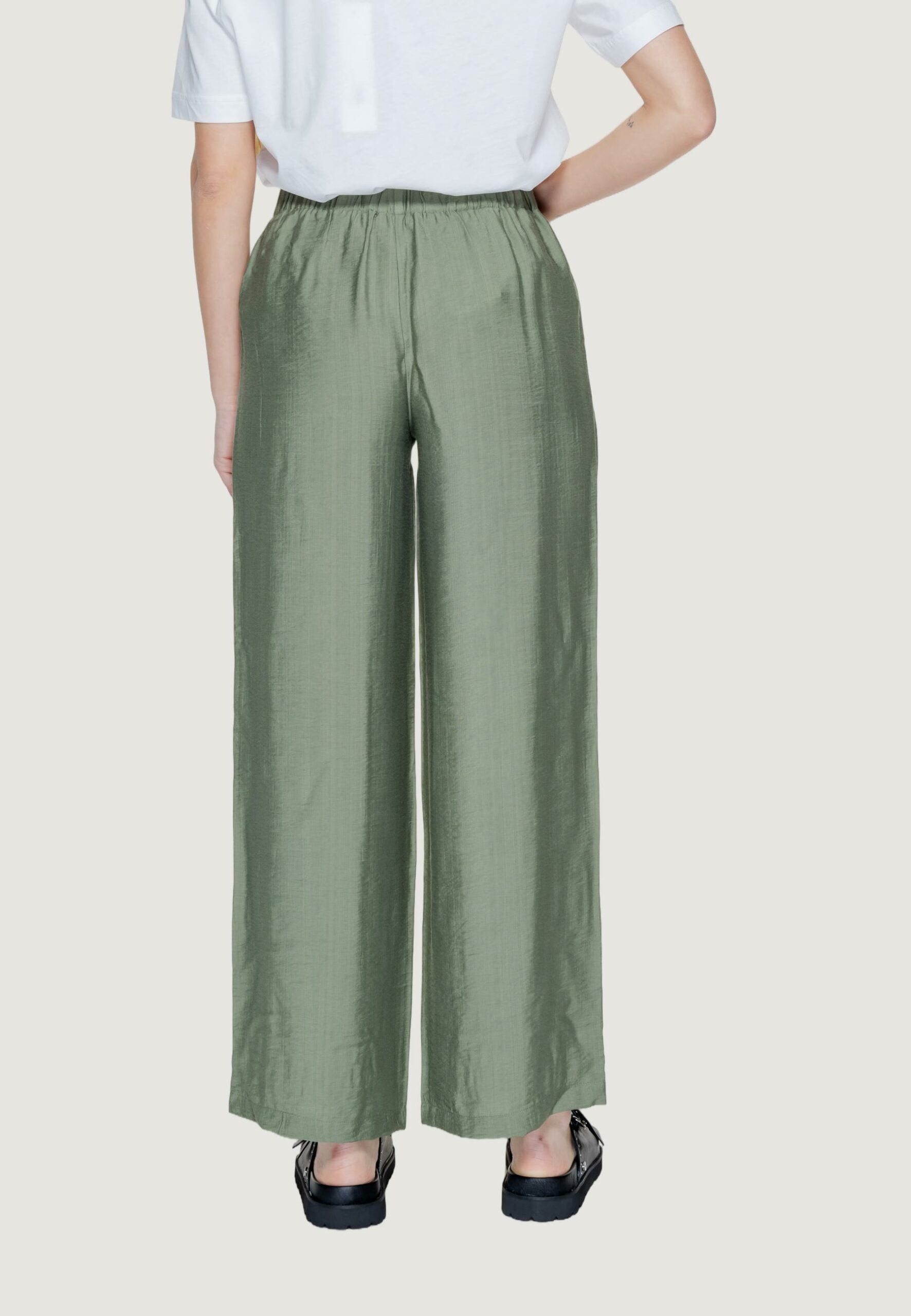 Pantalón 15319204 de Only Onlzabbi Paula Hw Pant Life Wvn Deep Lichen Green