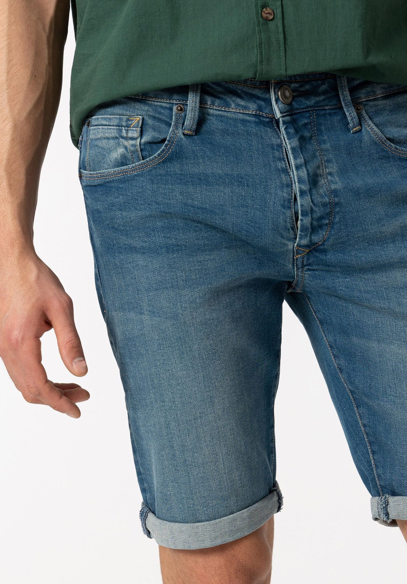 Short Slim_27 M10