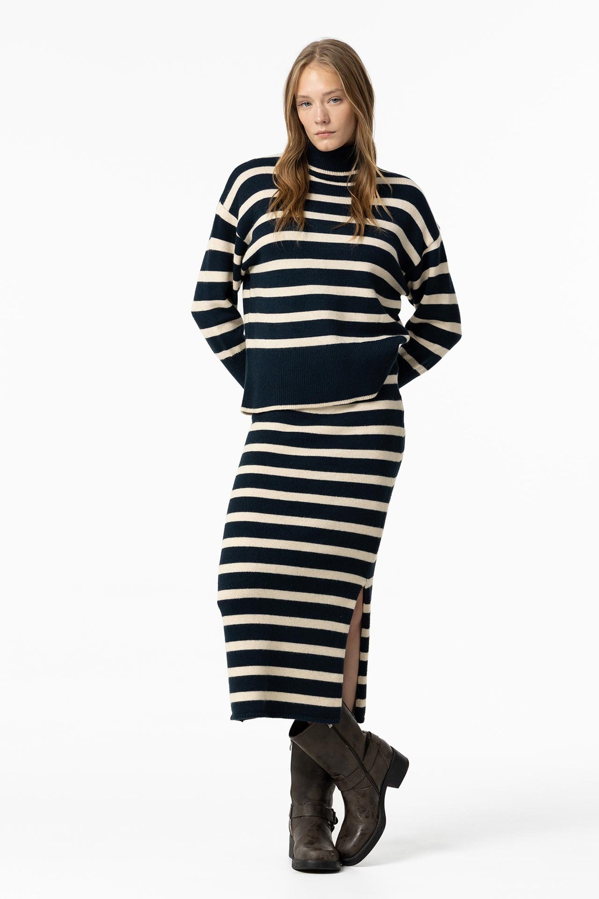 Faldas Tiffosi Circe_B 10057505 790 Azul Marino