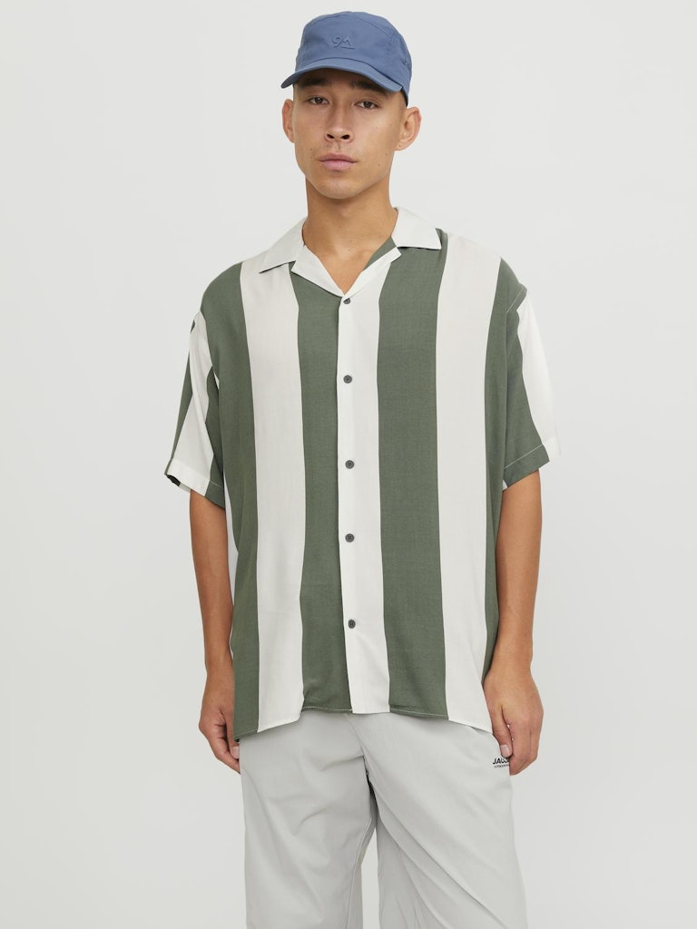 Jcojeff 12252536 Aop Resort Shirt Ss Relax Ln Agave Green Stripe de jack & Jones
