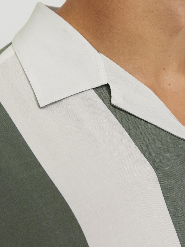 Jcojeff 12252536 Aop Resort Shirt Ss Relax Ln Agave Green Stripe de jack & Jones