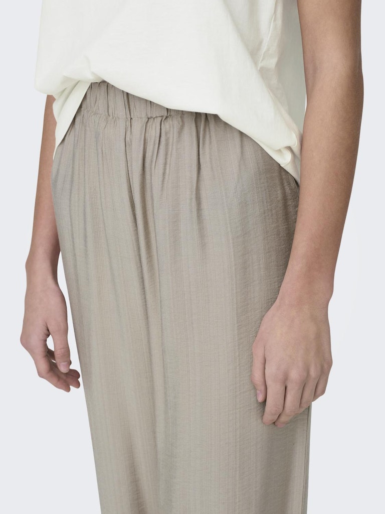 Pantalón 15319204 Onlzabbi Paula Hw Pant Life Wvn String de Only