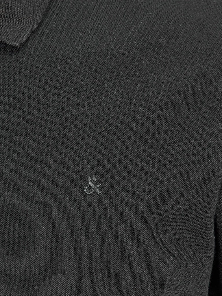 1375572