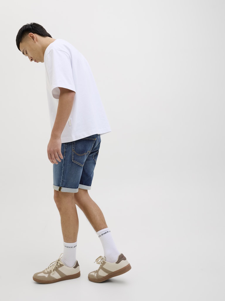 6010805