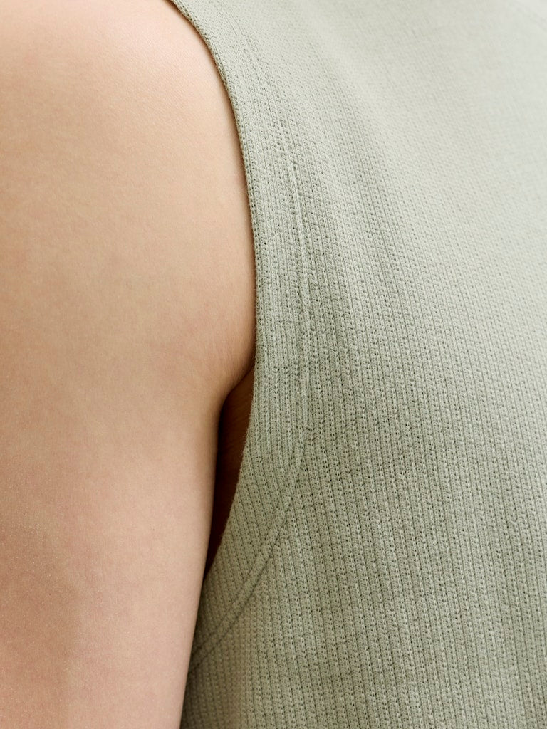 6010860