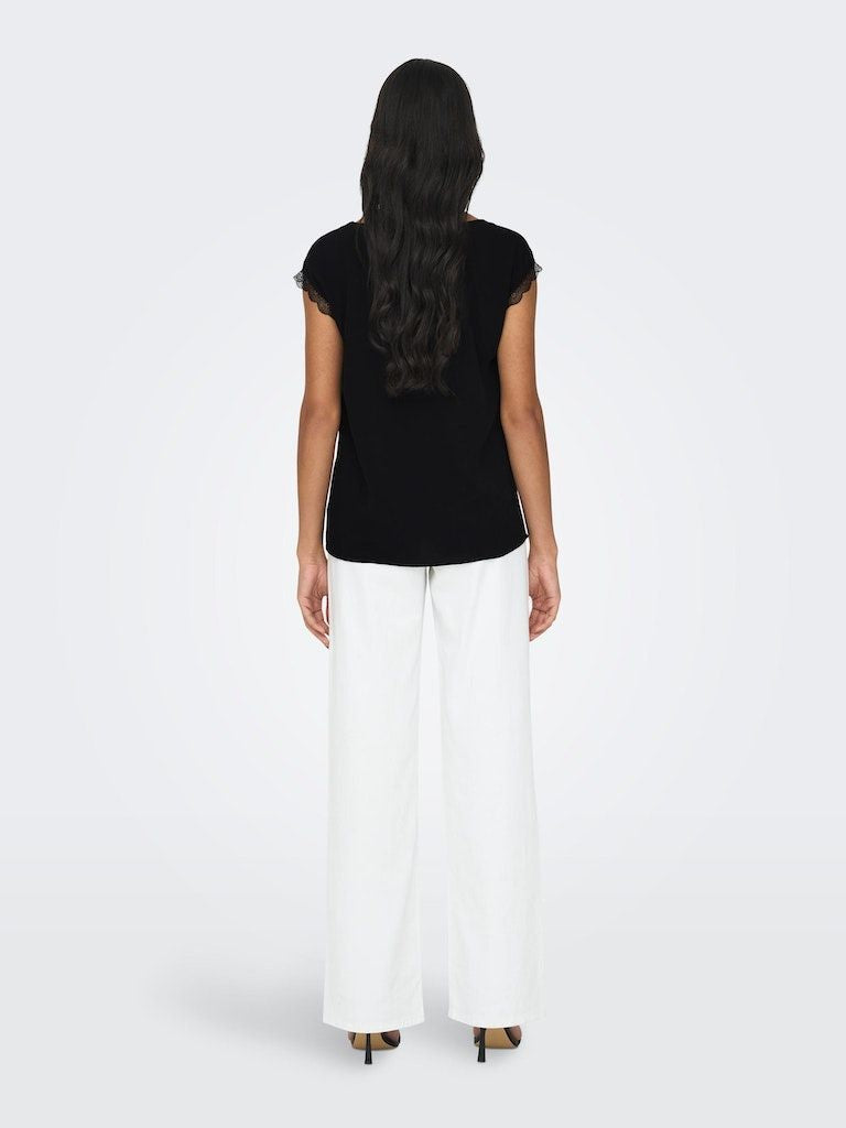 Onljasmina Fr S/S V-Neck Lace Top Ptm Black