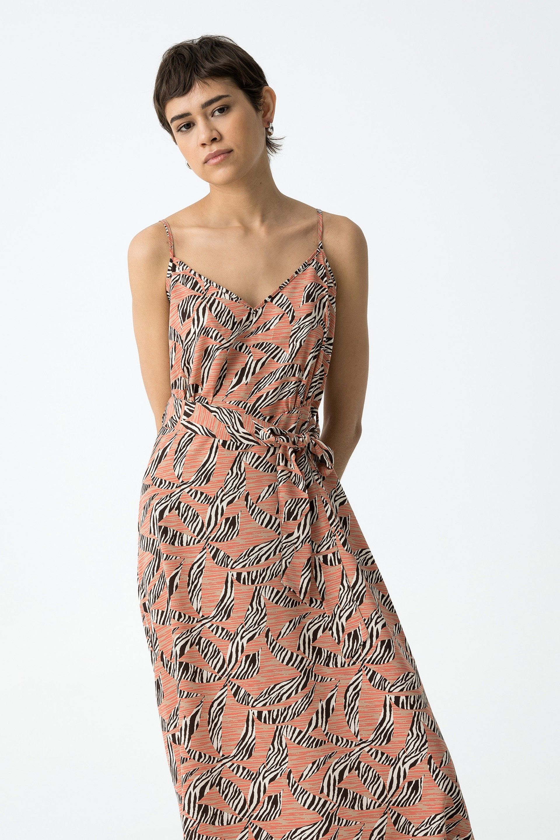 Vestidos Tiffosi Granada_3 10059505 403 Spiced Coral