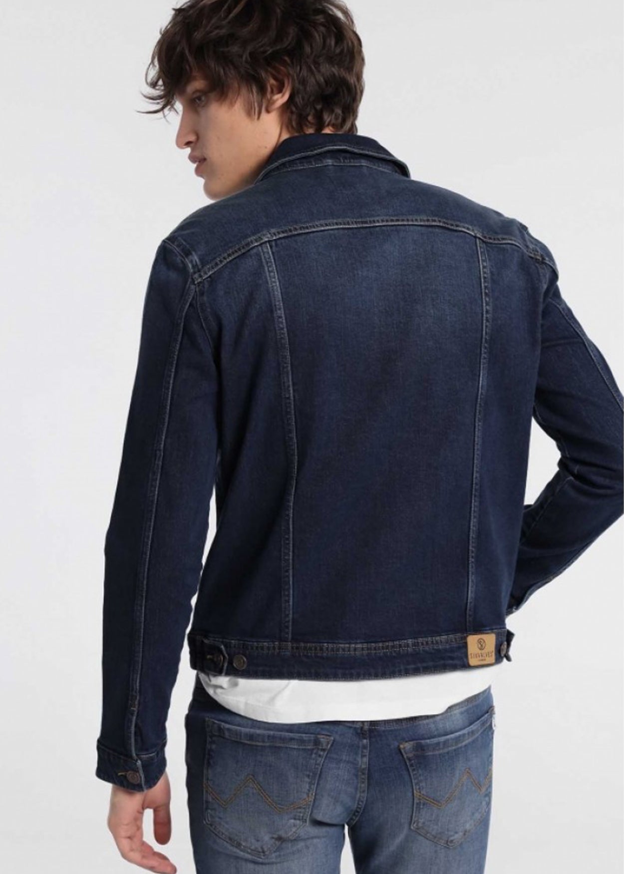 Cazadora Denim Mediem Blue Six Valves básica