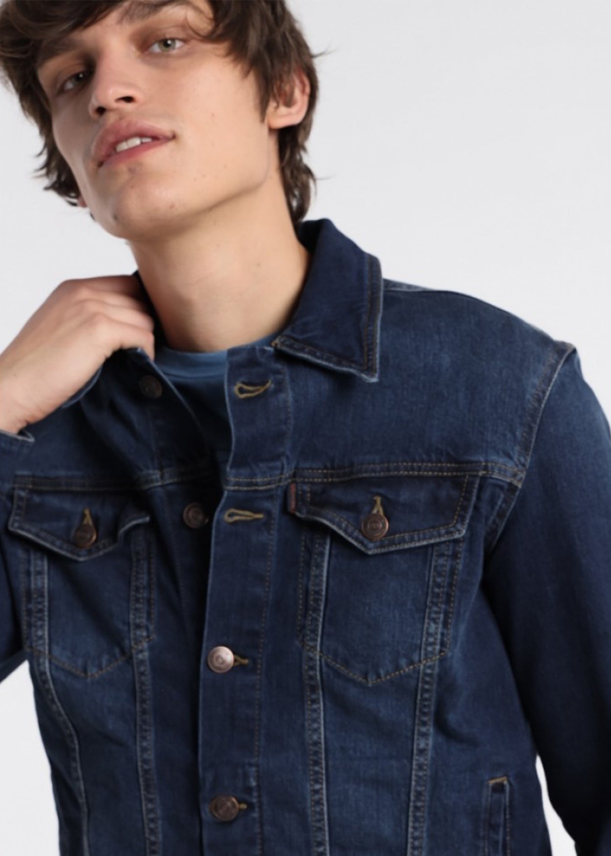 Cazadora Denim Mediem Blue Six Valves básica