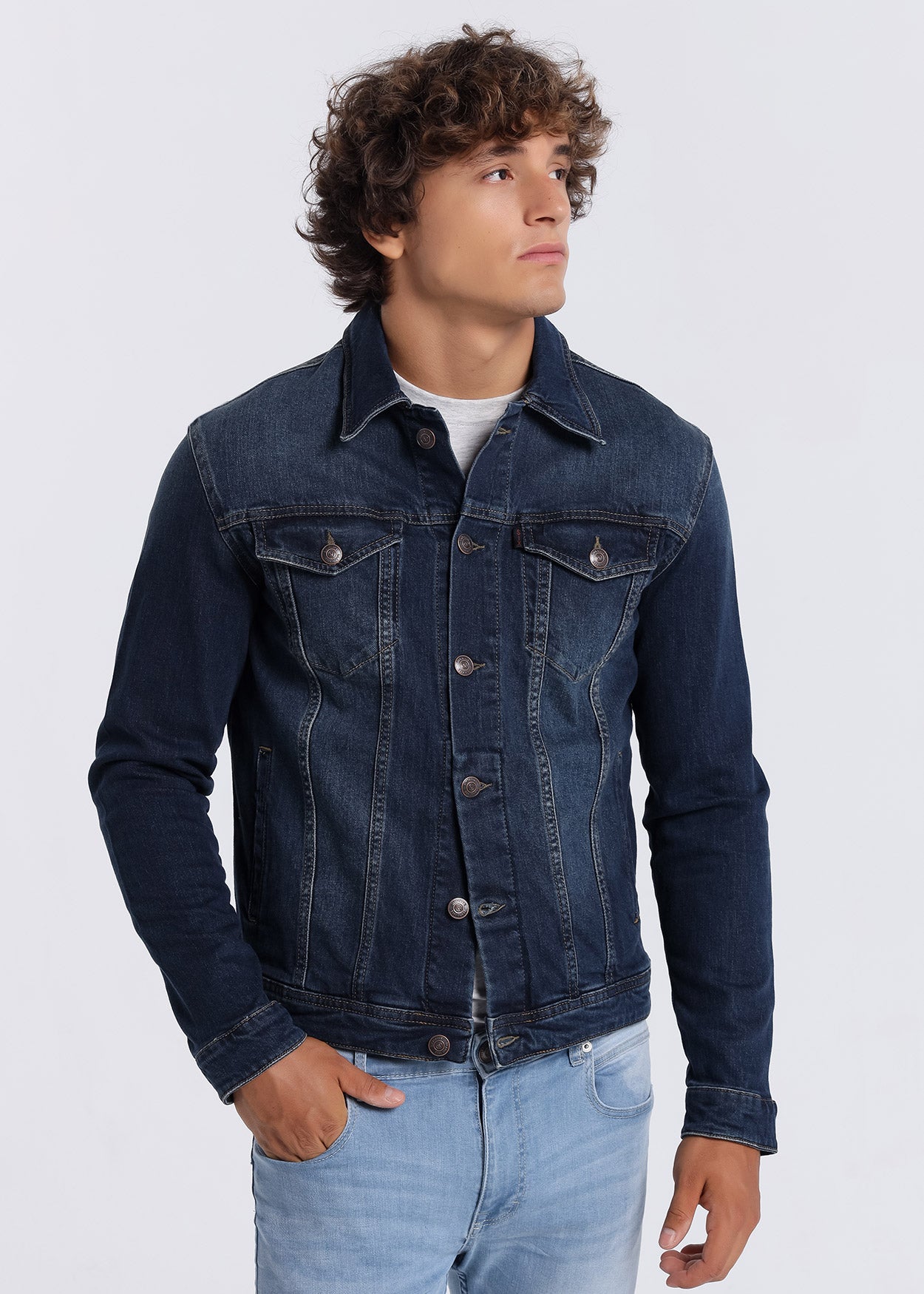 Cazadora Denim Mediem Blue Six Valves básica