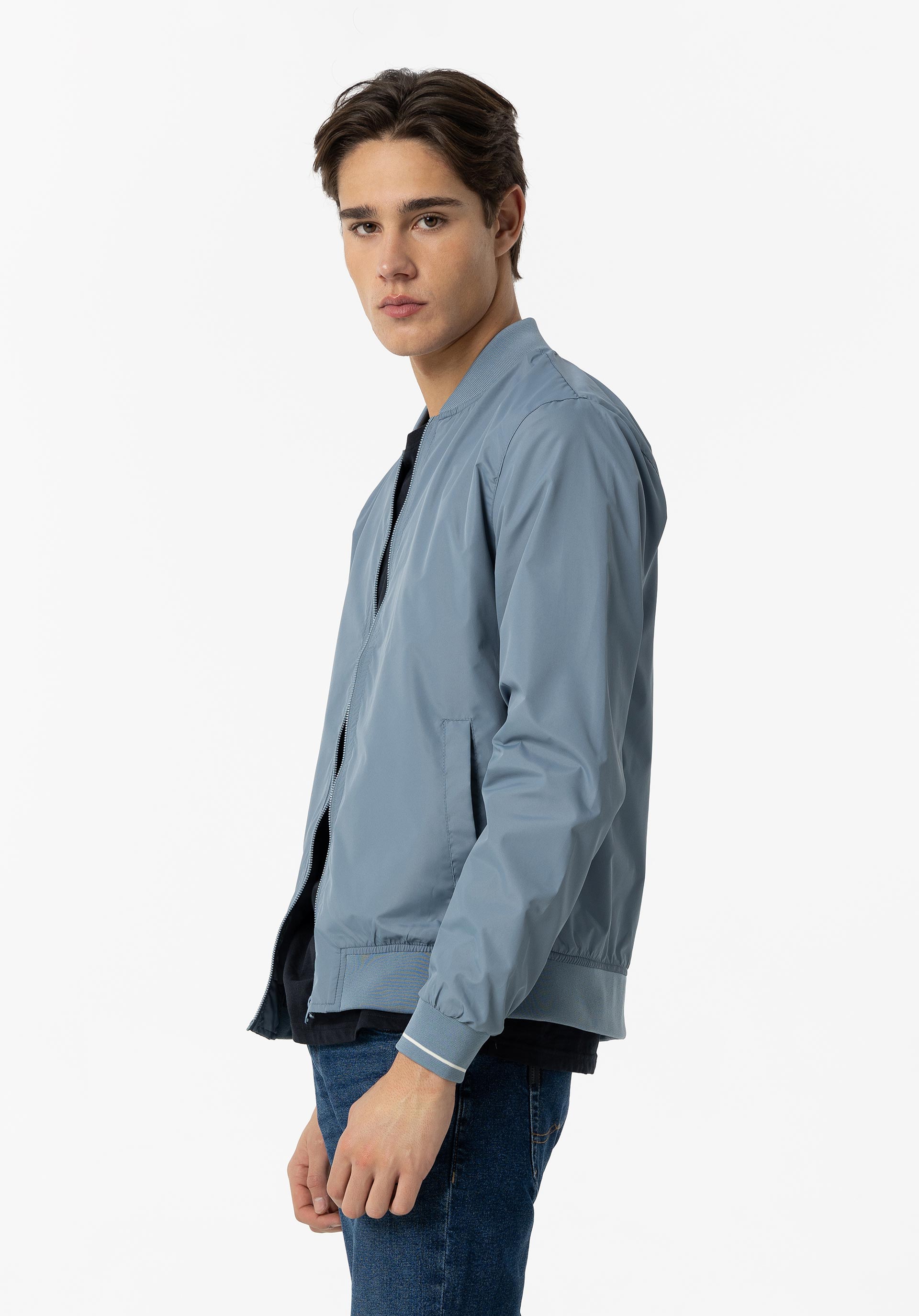 Montana  713 Azul