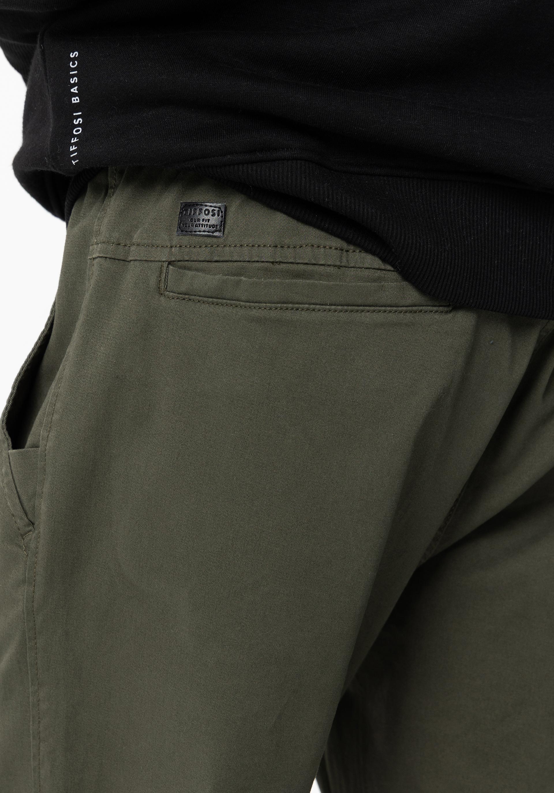 Pantalones Tiffosi Jogger_10 10057435 82632 Gris Puerto