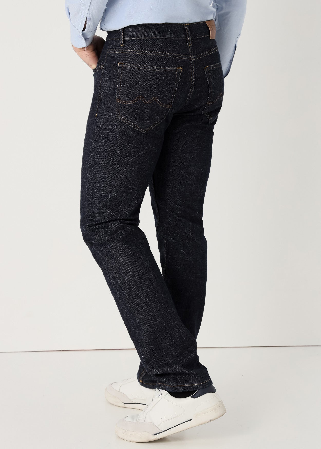 Jeans Regular Tiro Medio Rinse Wash Six Valves 500101403978
