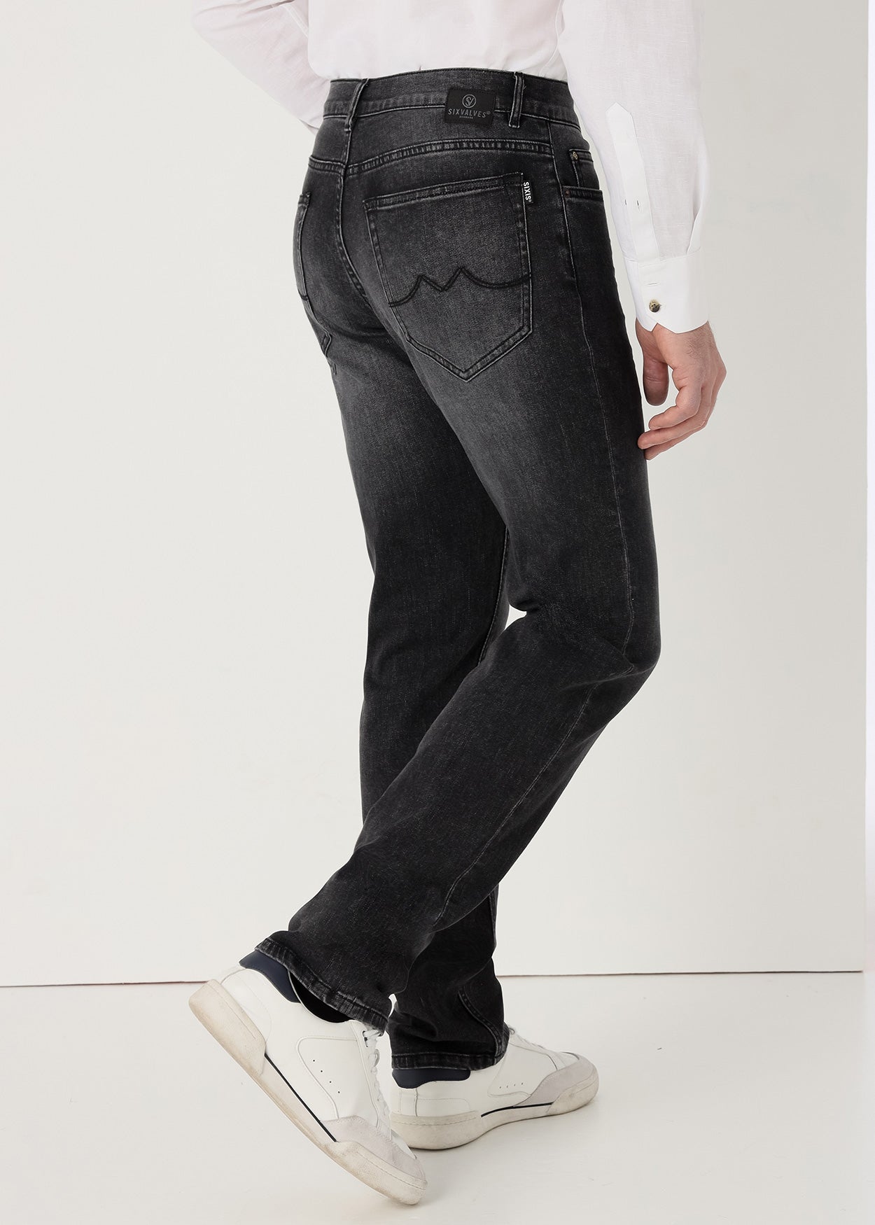 Jeans Regular Tiro Medio Grey Wash Trutemp 365 Six Valves 500101415996