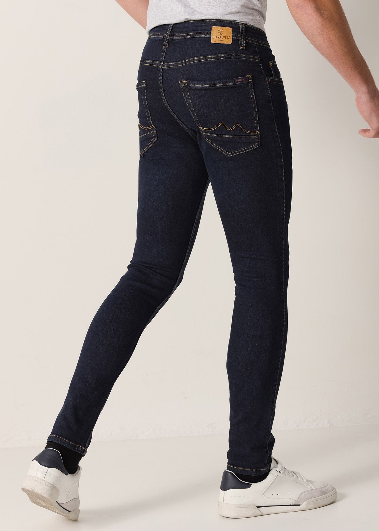 Jeans Cintura Media Skinny Tiro Medio  Rinse Wash 979