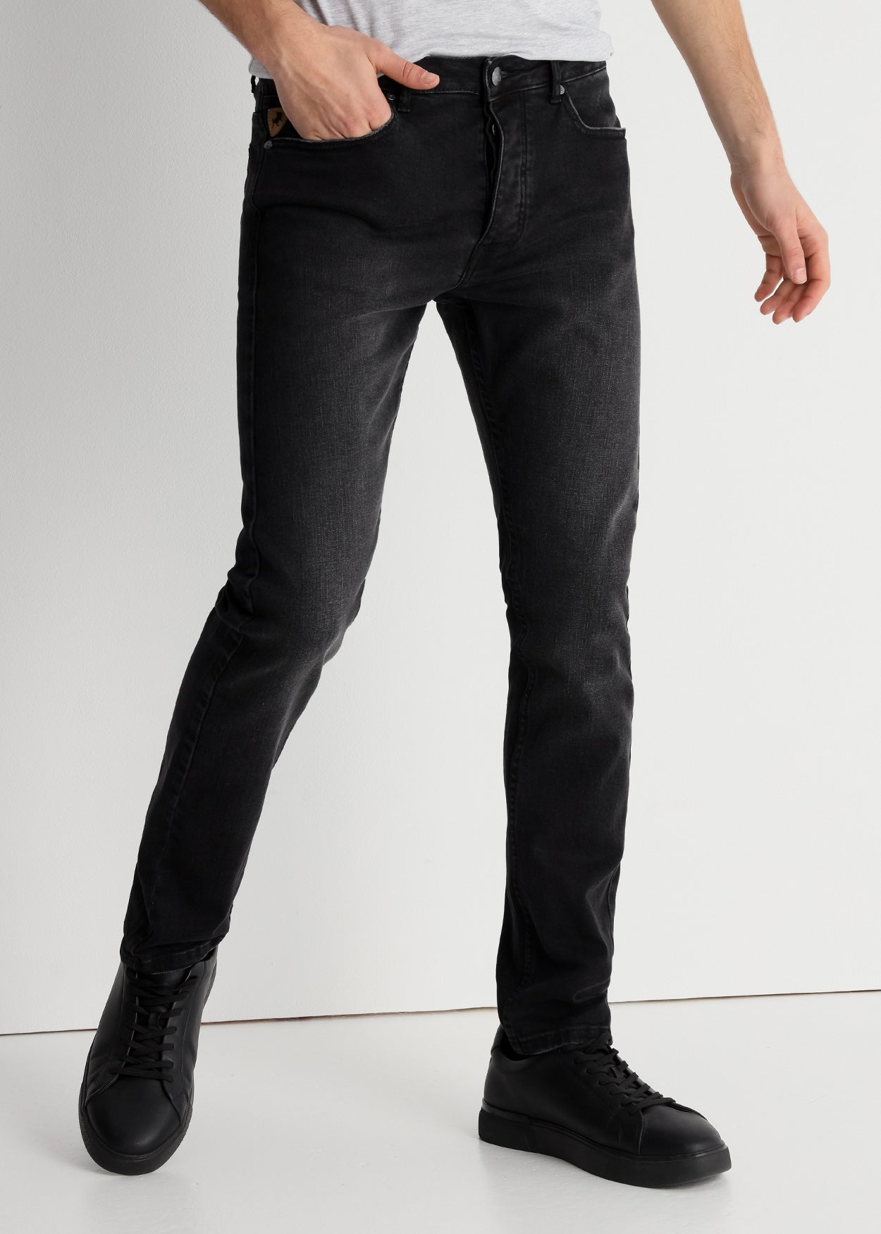 Billy-Gaby Jeans Slim Tiro Medio Washed Black  Lois 101923406998