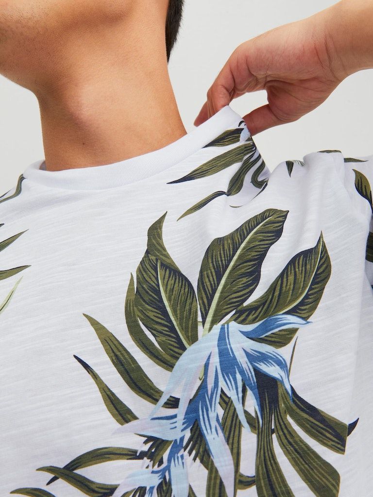 Jprblatropic Aop Ss Tee Crew Neck Sn White - dvjeans