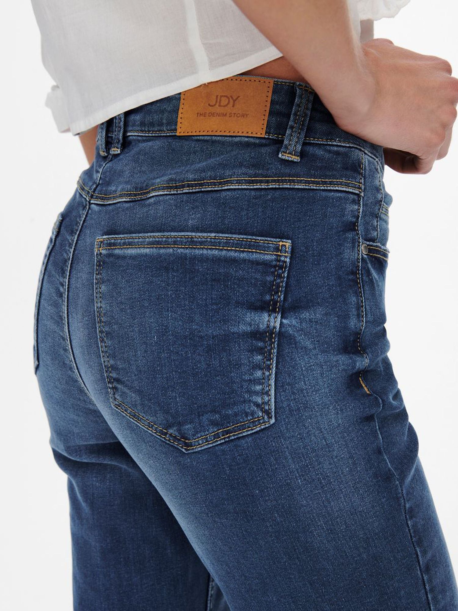Jdynwflora Neela Hw Flr Mb01 Dnm Noos Medium Blue Denim - dvjeans