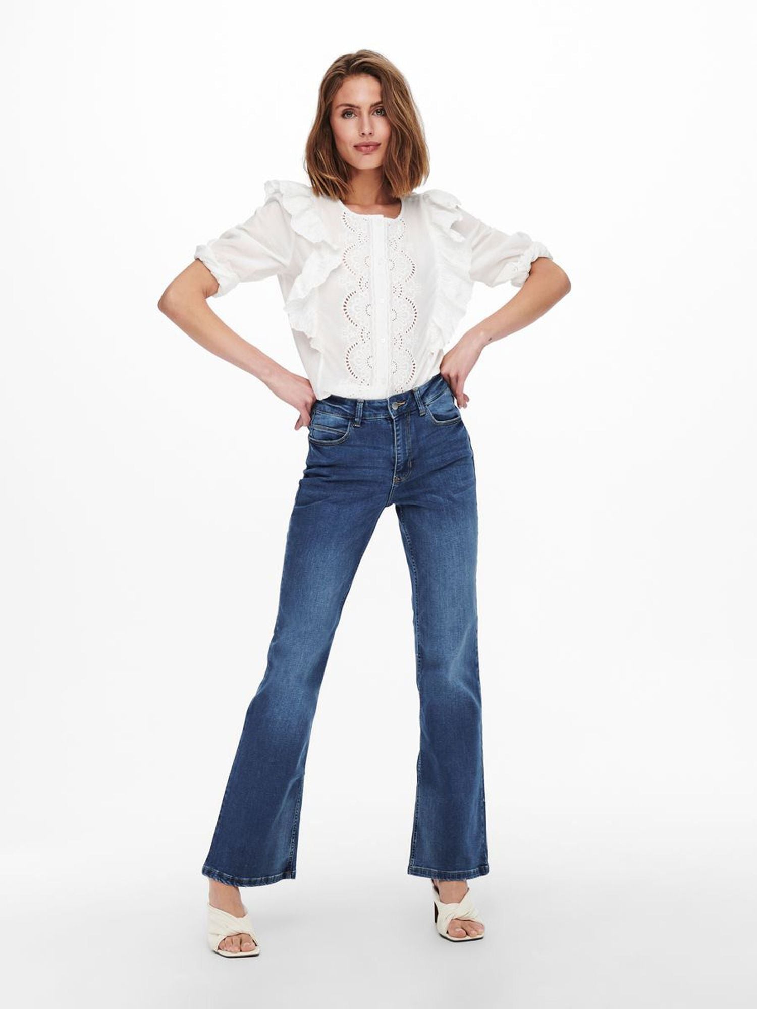 Jdynwflora Neela Hw Flr Mb01 Dnm Noos Medium Blue Denim - dvjeans